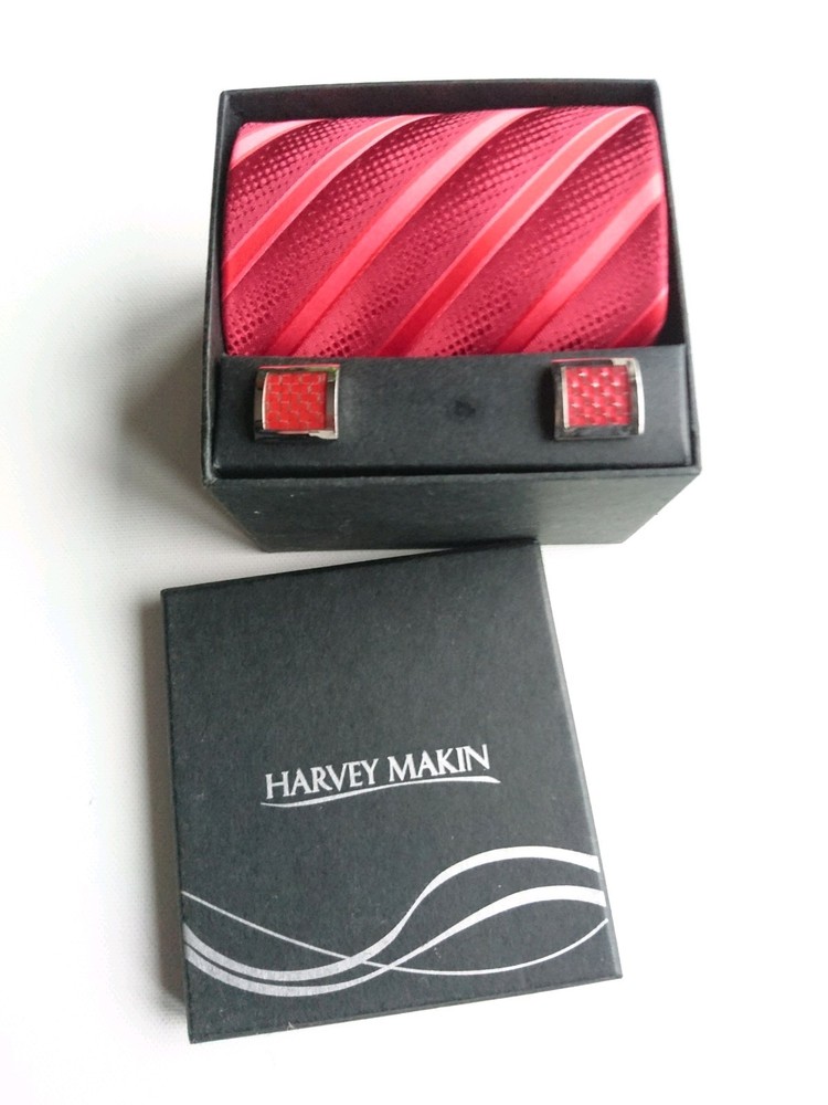 New Harvey Makin Tie & Cufflink Gift Set in presentation box.