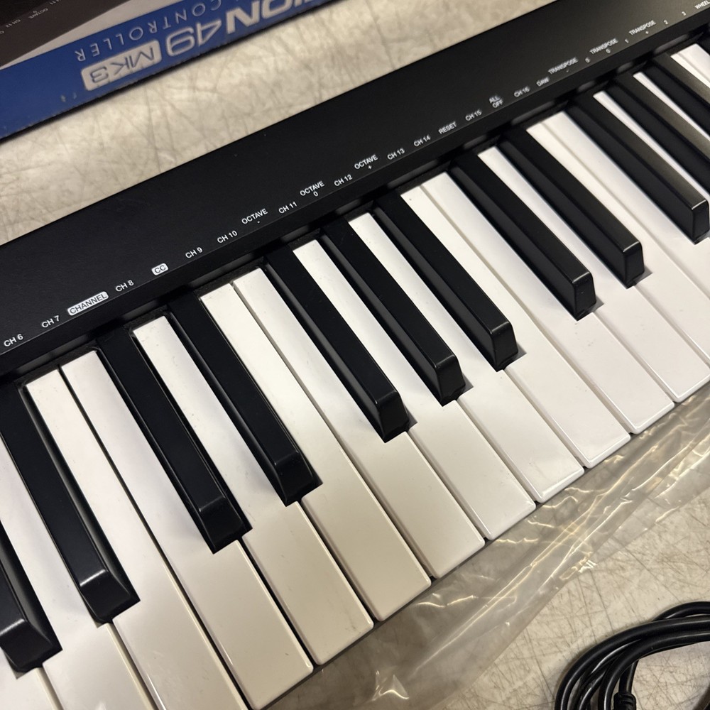 M-Audio Keystation 49 MK3 USB MIDI Controller Tested + original box &USB cable