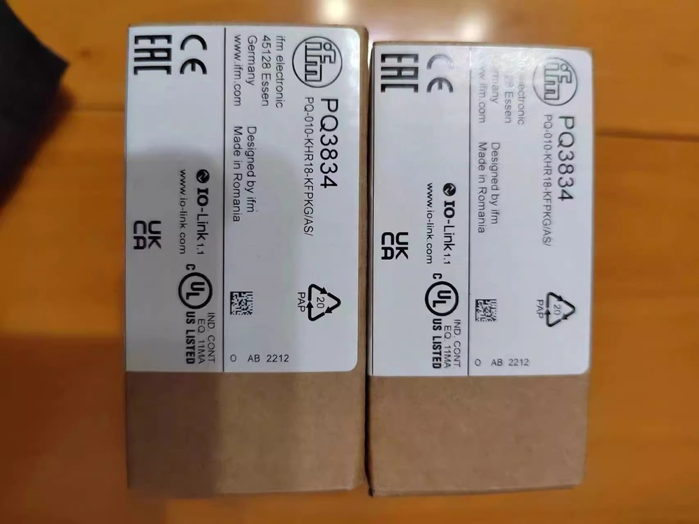 1pcs IFM Pressure Sensor PQ3834