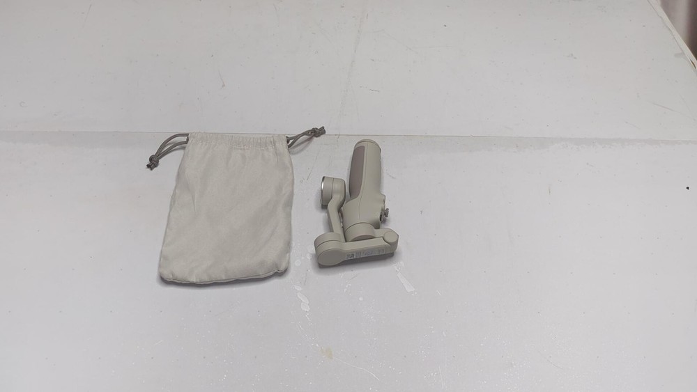 *PROBLEM* Dji Osmo Mobile 7 Gimbal Stabilizer For Iphone, Android, Built-in