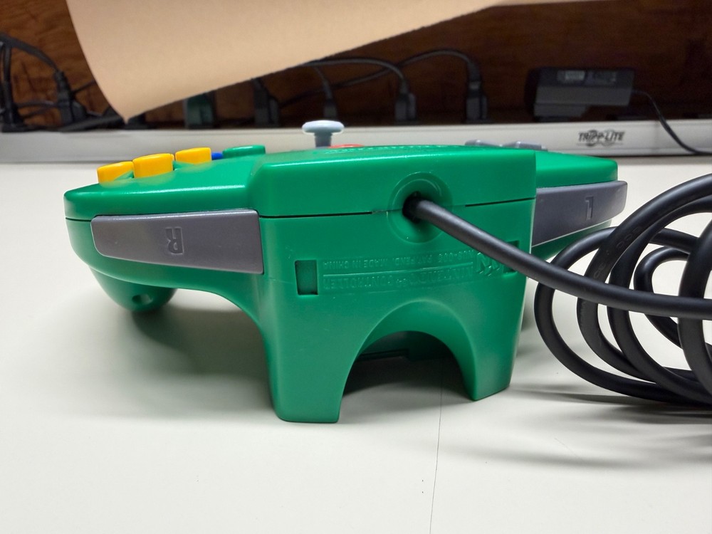 AUTHENTIC NINTENDO N64 WIRED CONTROLLER GREEN WORKING NICE GOOD STICK