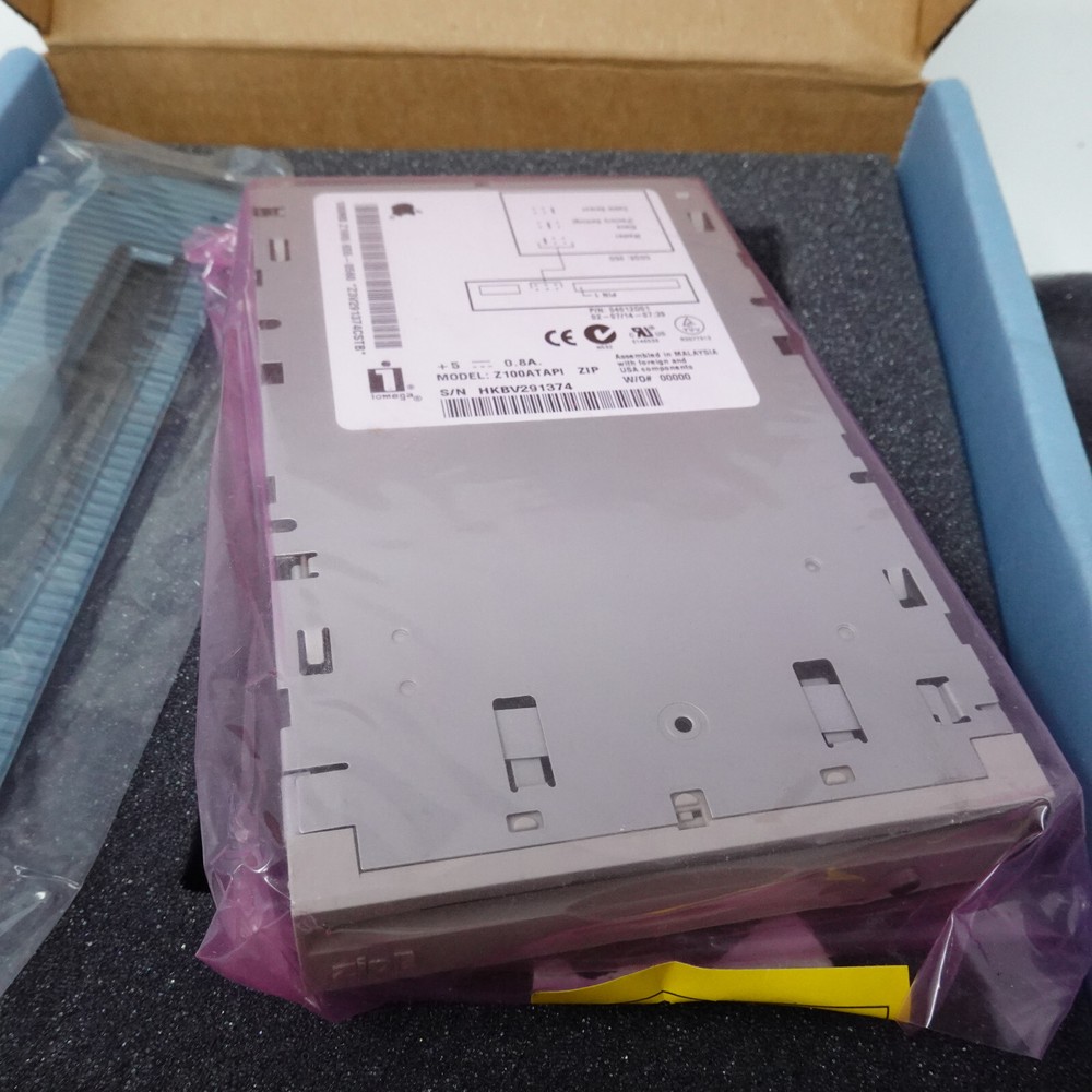 Apple Z100ATAPI Zip 100 IDE Internal Zip Drive Kit Z100i M7757LL/A (UNTESTED)