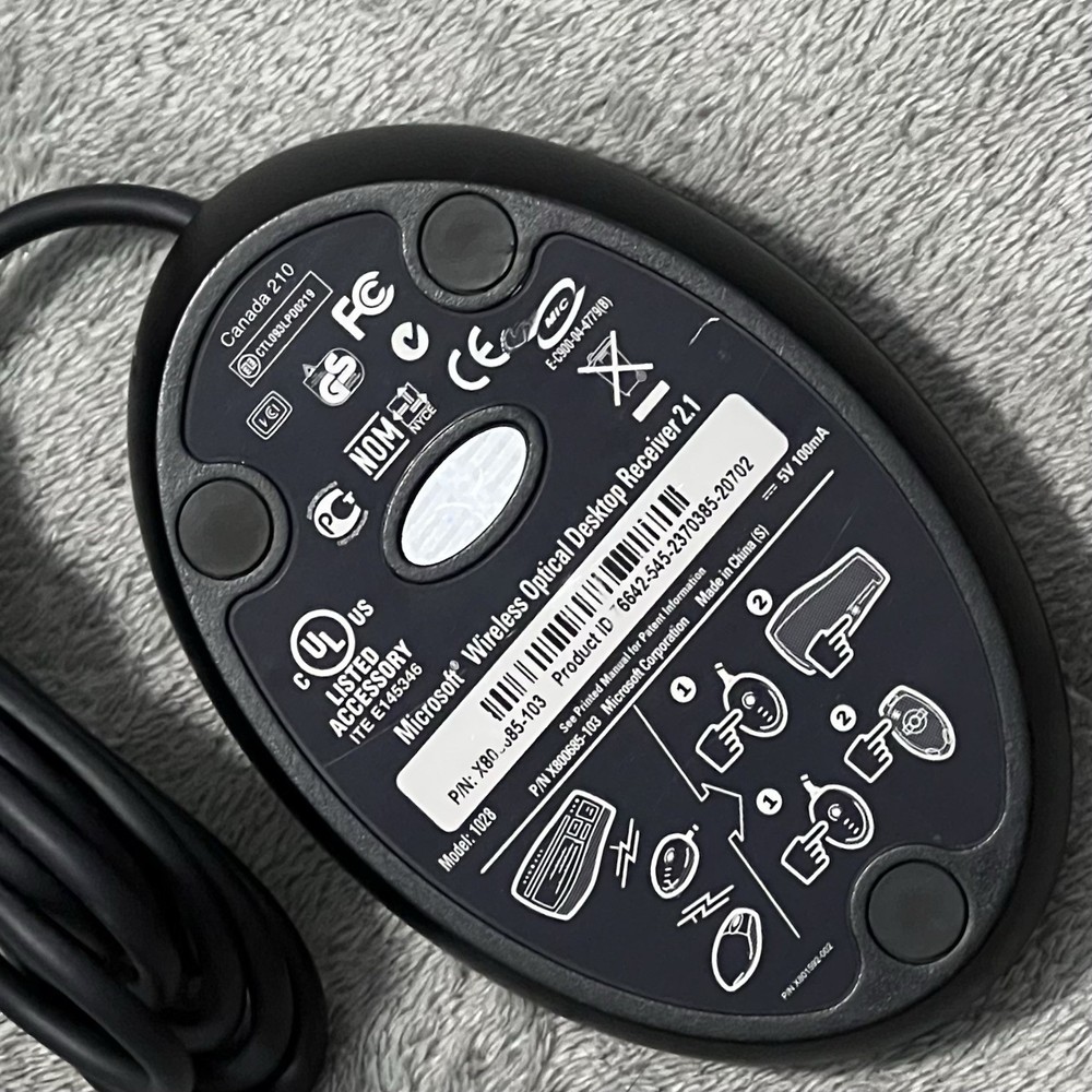 Microsoft Wireless Desktop Mouse Keyboard Receiver 3.1 Model 1028 Canada 210