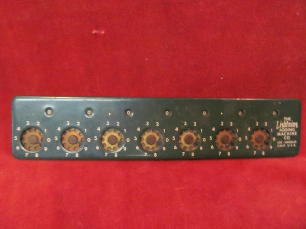 1946 THE LIGHTNING ADDING MACHINE CO 7 DIGIT CALCULATOR
