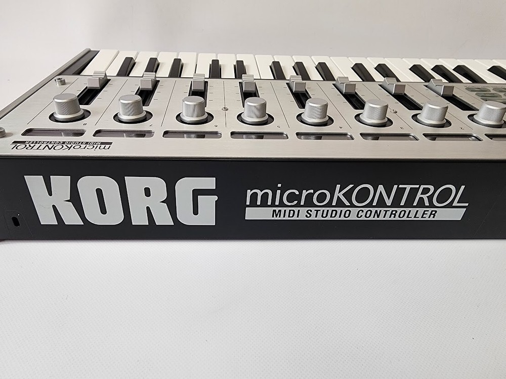 KORG MC-1 MIDI keyboard micro midi controller keyboard