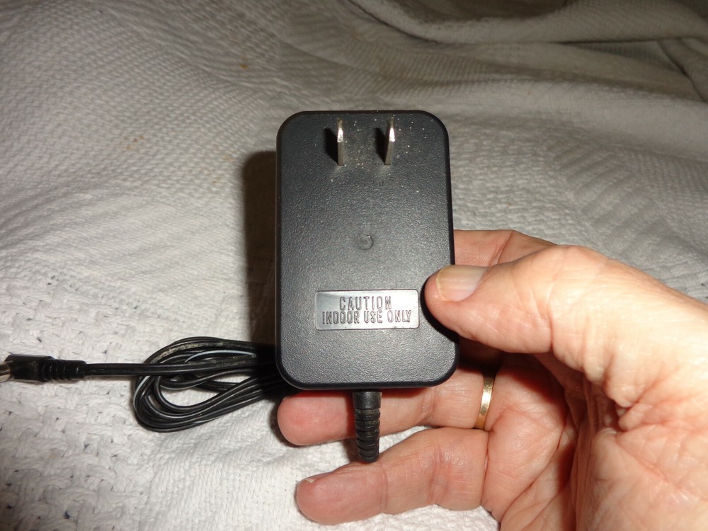 phonemate ac adapter model m/n25 output ac13v 800ma untested