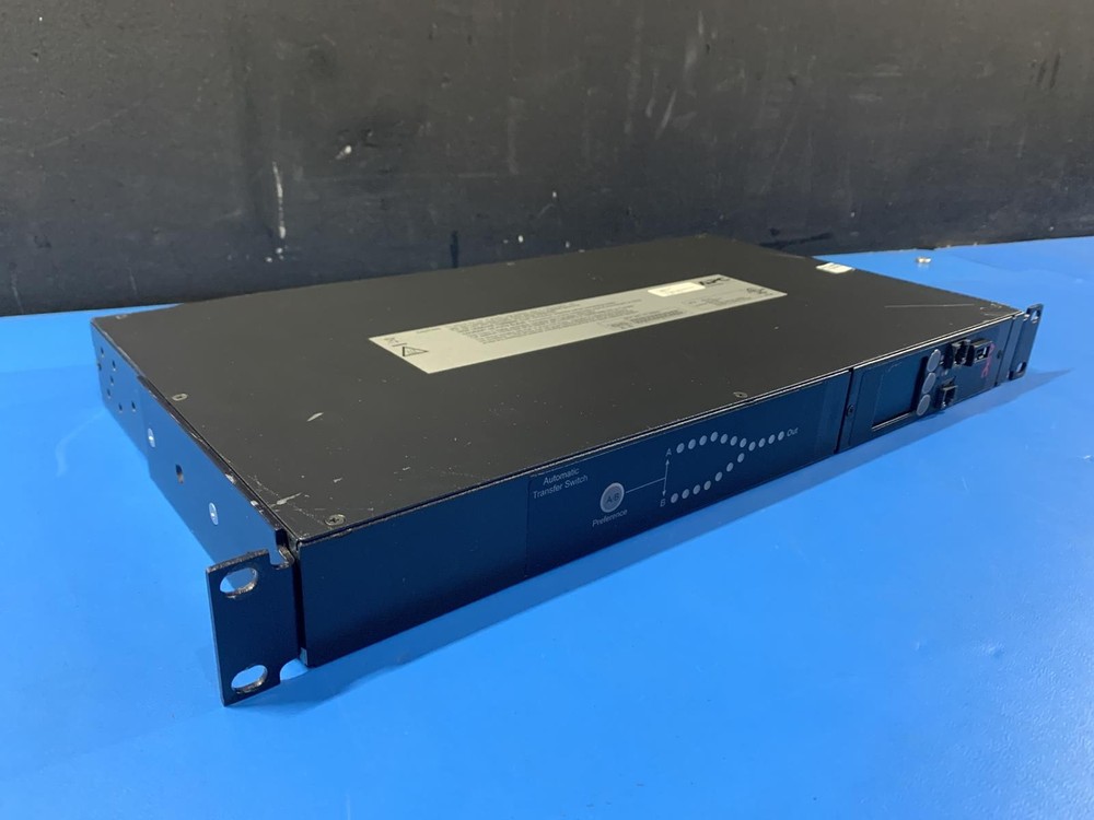 Schneider Electric APC AP4433 Rack Automatic Transfer Switch