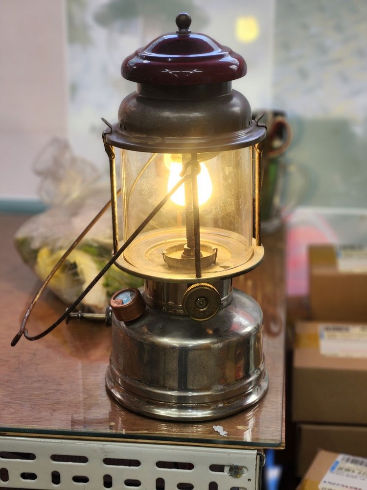 Vintage Radius 119 Kerosene Lantern Tested
