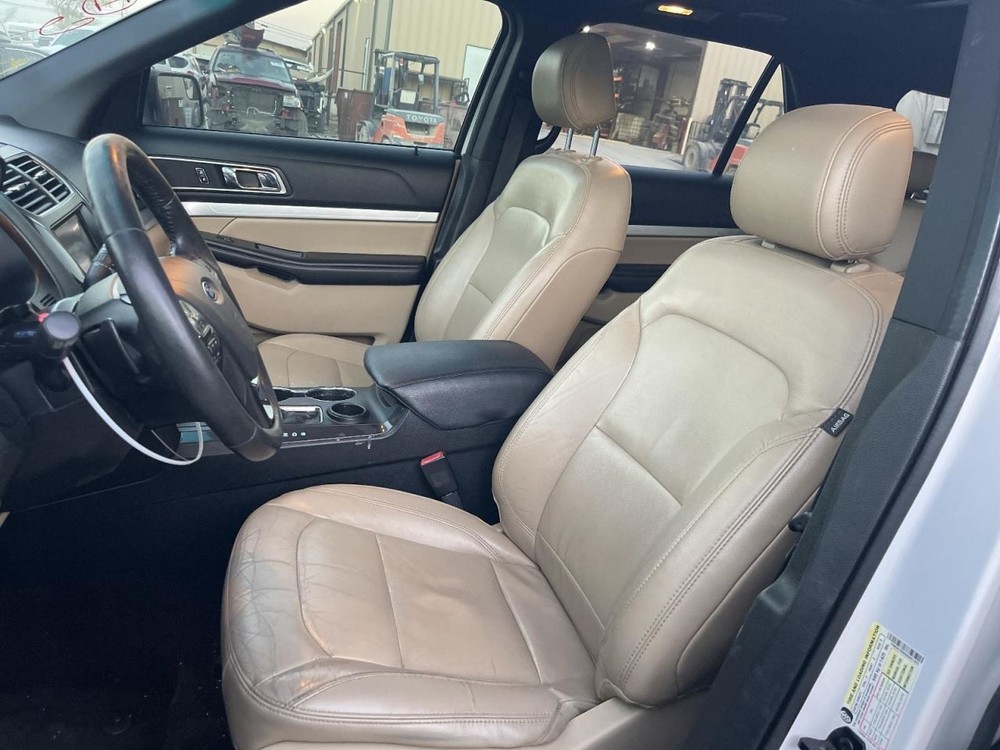 Camera/Projector Camera Rear Fits 16 EXPLORER 1014611