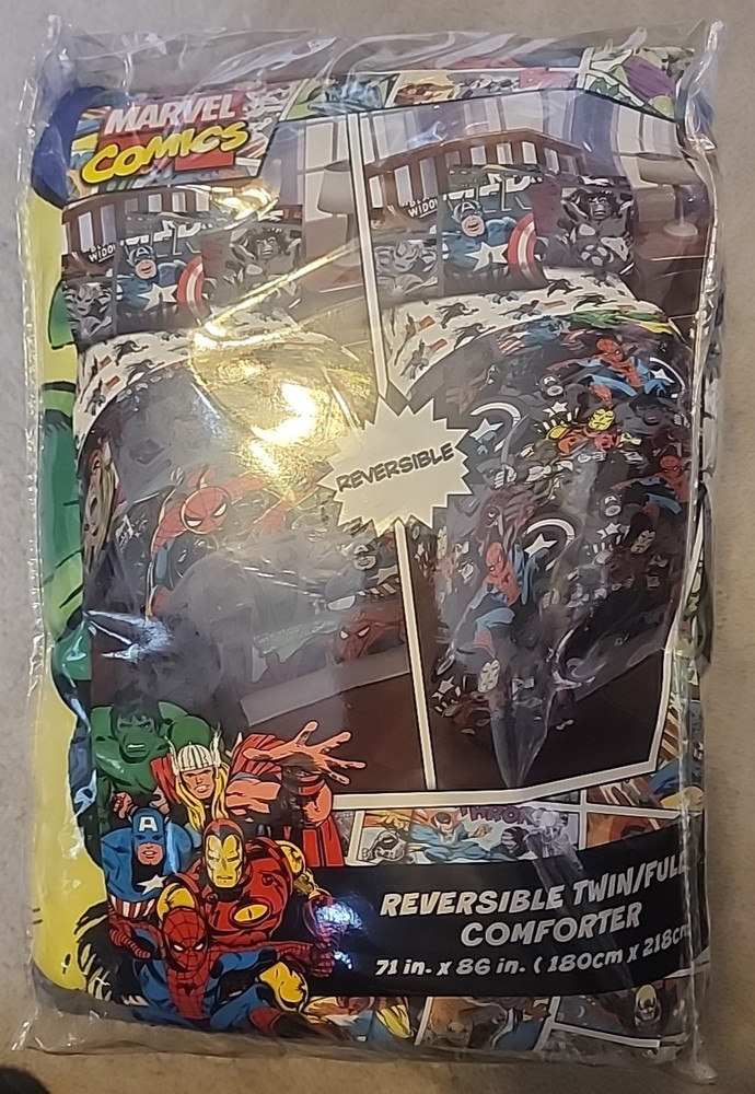 Marvel Comics Reversible Twin/Full Comforter 71” X 86” new in package