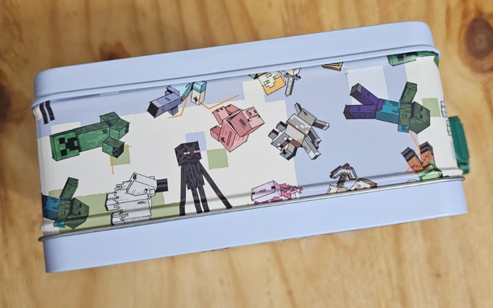 Minecraft Metal Lunch Box