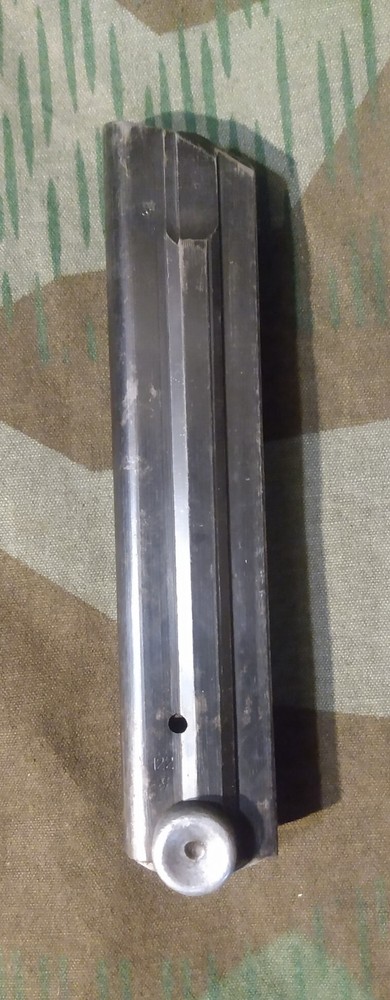 Original WWII luger P08 magazine "122" code