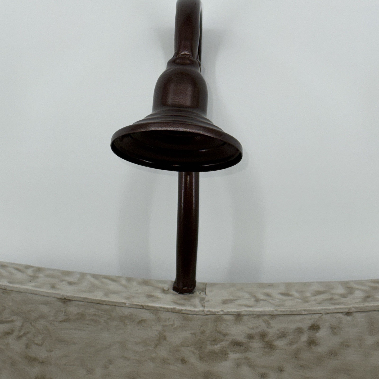 Newborn Studio Props 25x14x8 Antique Inspired Footed Bathtub/Prop/Decor