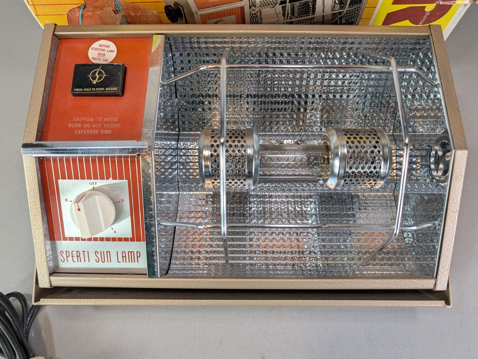 Vintage Sperti The Complete Sunlamp San Remo Model P-164 w/ Bulb!