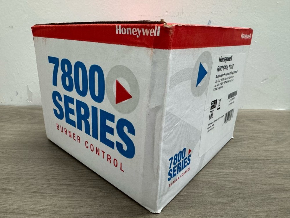 RM7840L1018 NEW Honeywell RM7840L 1018 Automatic Programming Control