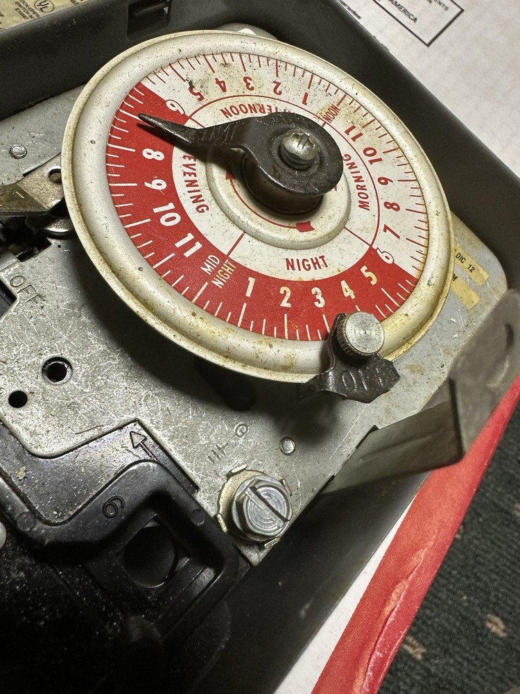 Paragon Electric Timer Model 4001-00