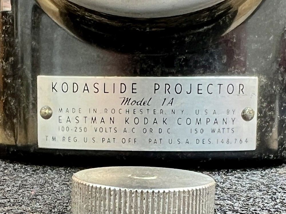 Vintage Kodaslide Model 1A Slide Projector Case AND Original Packaging