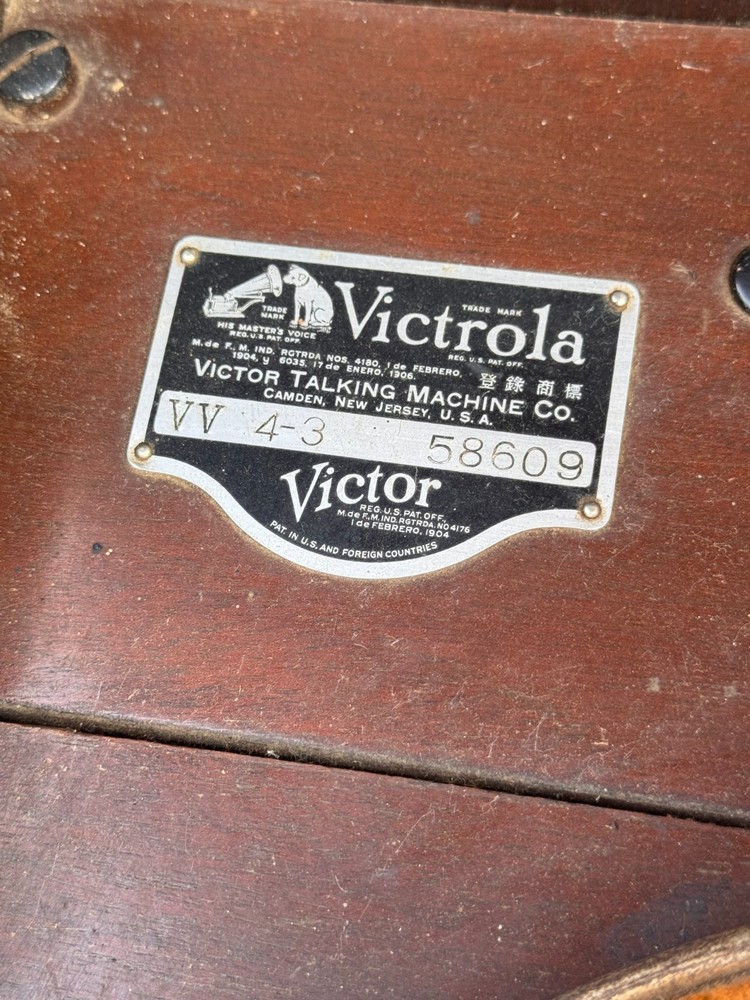 Victrola Victor Record Player