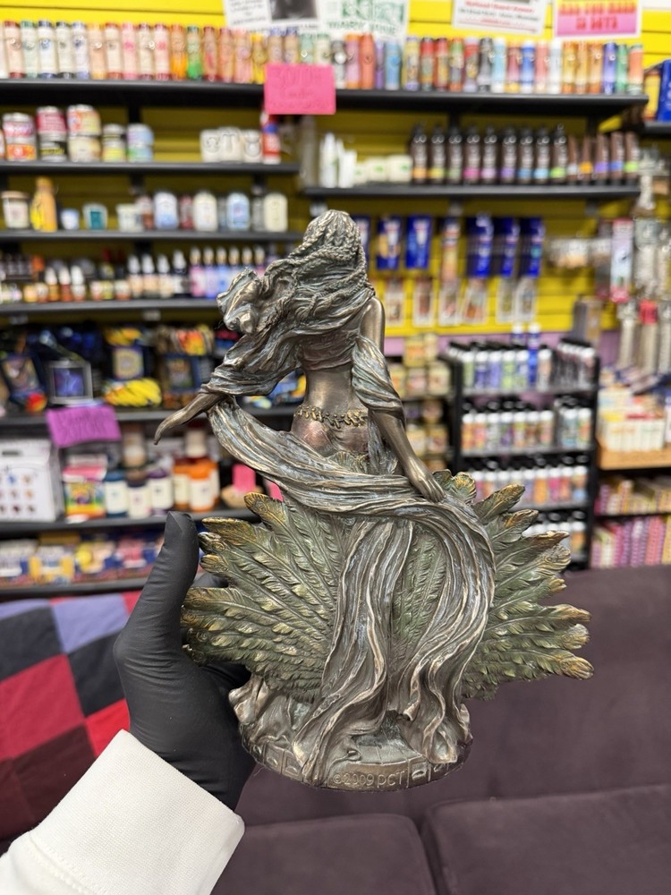 Hera statue