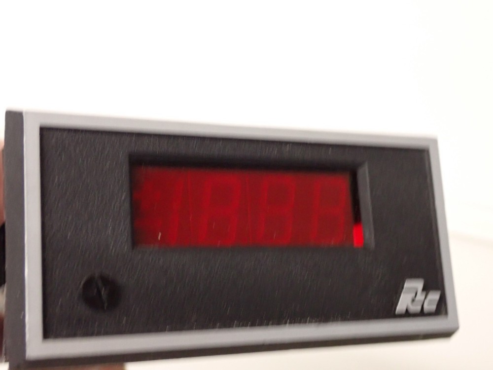 APLVA RED LION PANEL METER CONTROL NEW