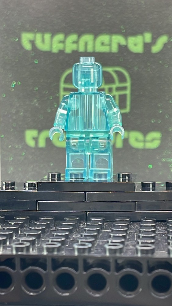 CUSTOM BLANK MOC TRANSPARENT LIGHT BLUE MINIFIG