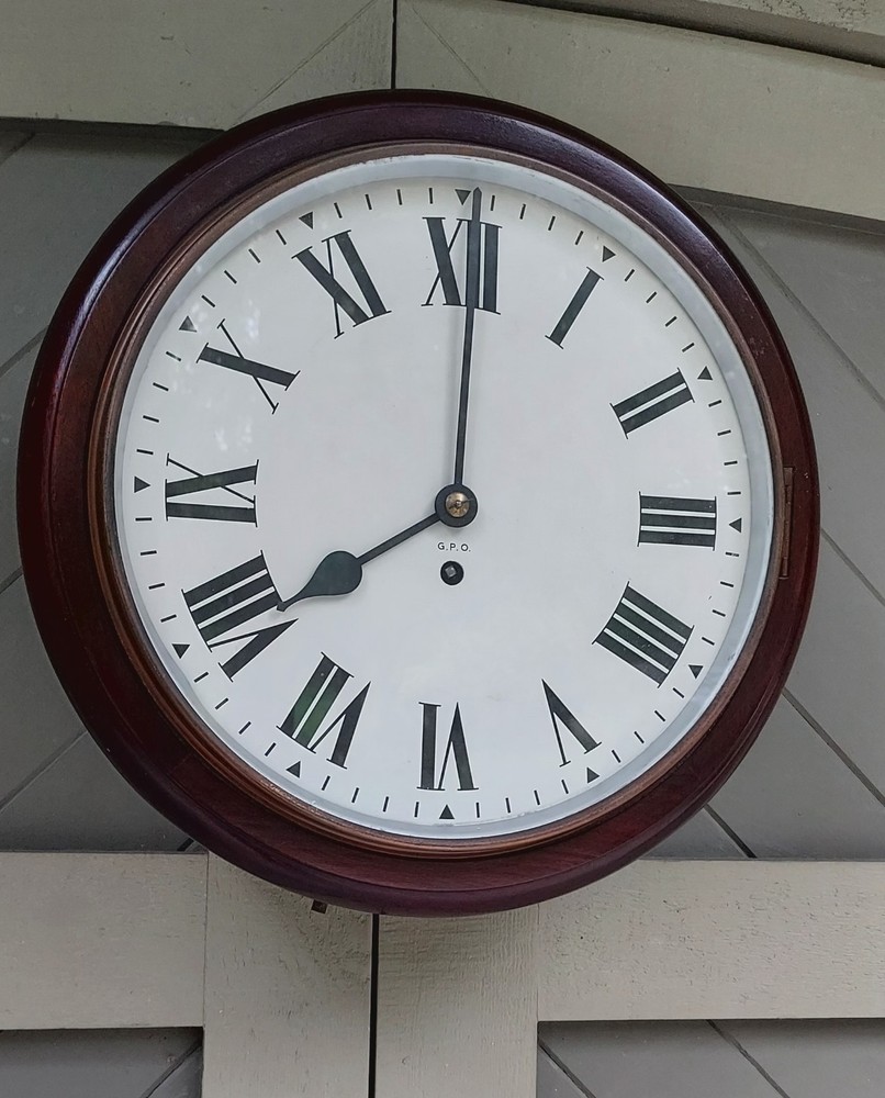 12" Fusee Wall Clock General Post Office GPO Excellent Condition