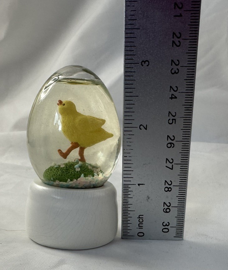 Mini Eddie Baue Home Chick Easter Globe Egg Snow globe Vintage
