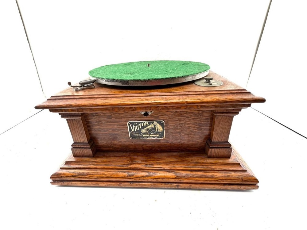 Incomplete c. 1908 Victor Type Type Vic V Phonograph, Talking Machine