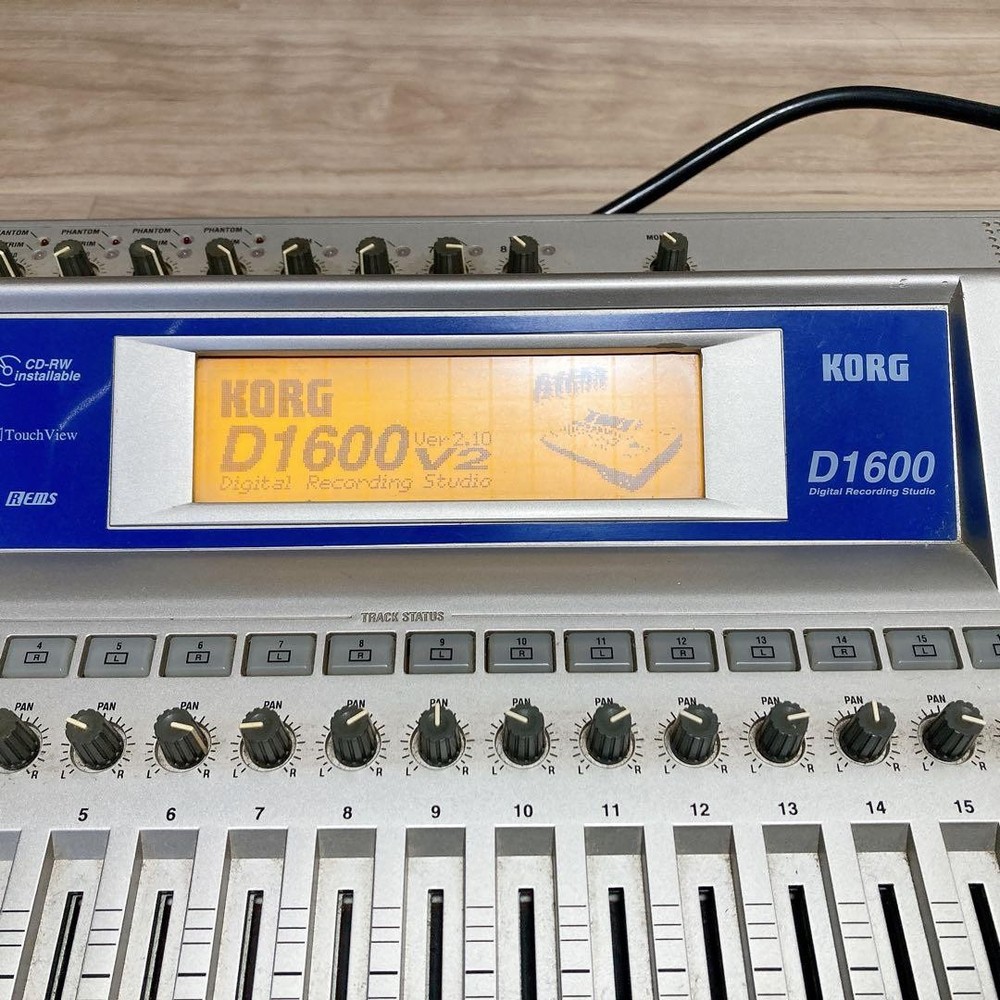 Korg D1600 Digital Recording Studio Multi-Track Recorder Working No cable