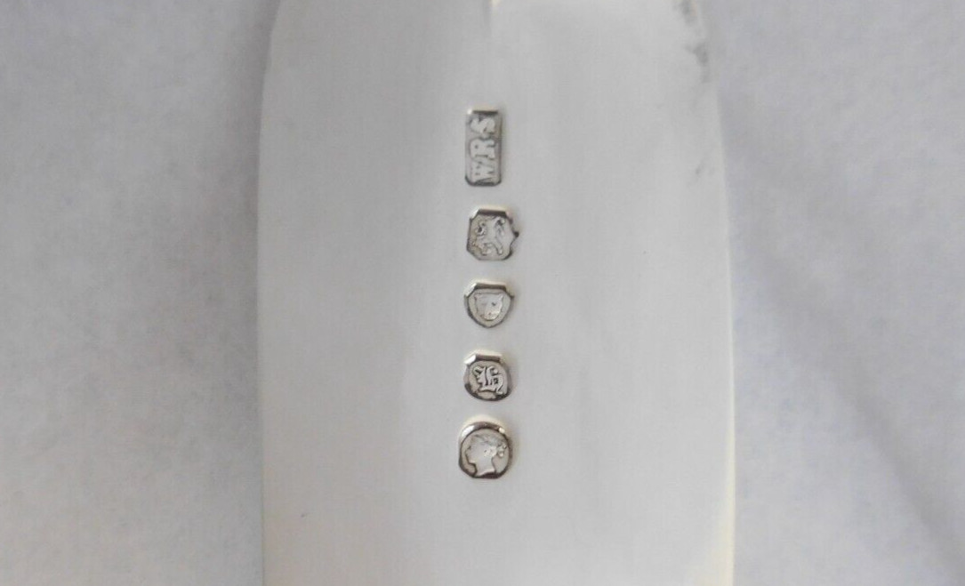 LONDON 1843 STERLING SILVER FIDDLE PLATTER SPOON SPEAR & MAILED ARM CREST 11 7/8