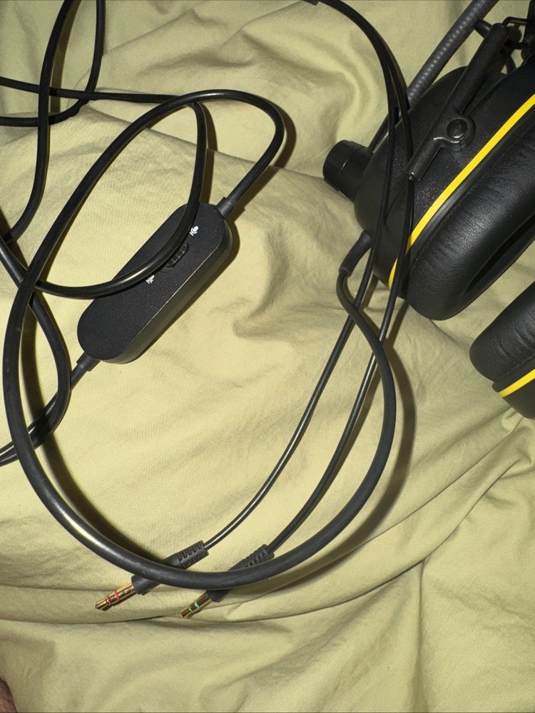 Dreamhack Corsair Headset Custom rare Csgo Game Worn