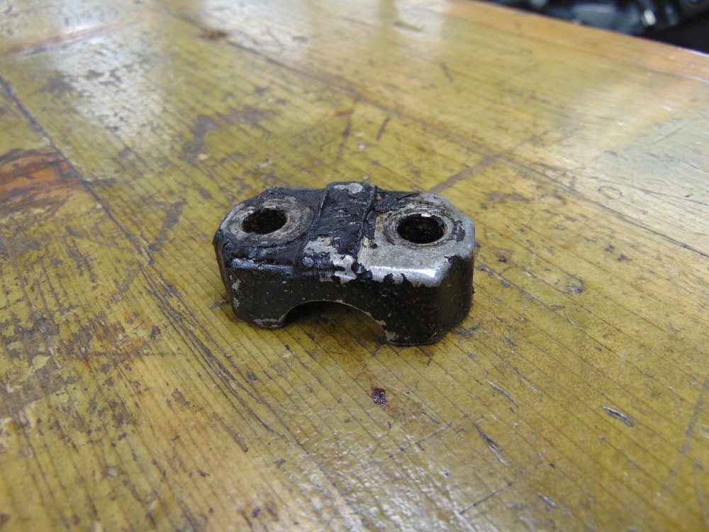 HONDA CBX750F BOTTOM FORK CLAMP