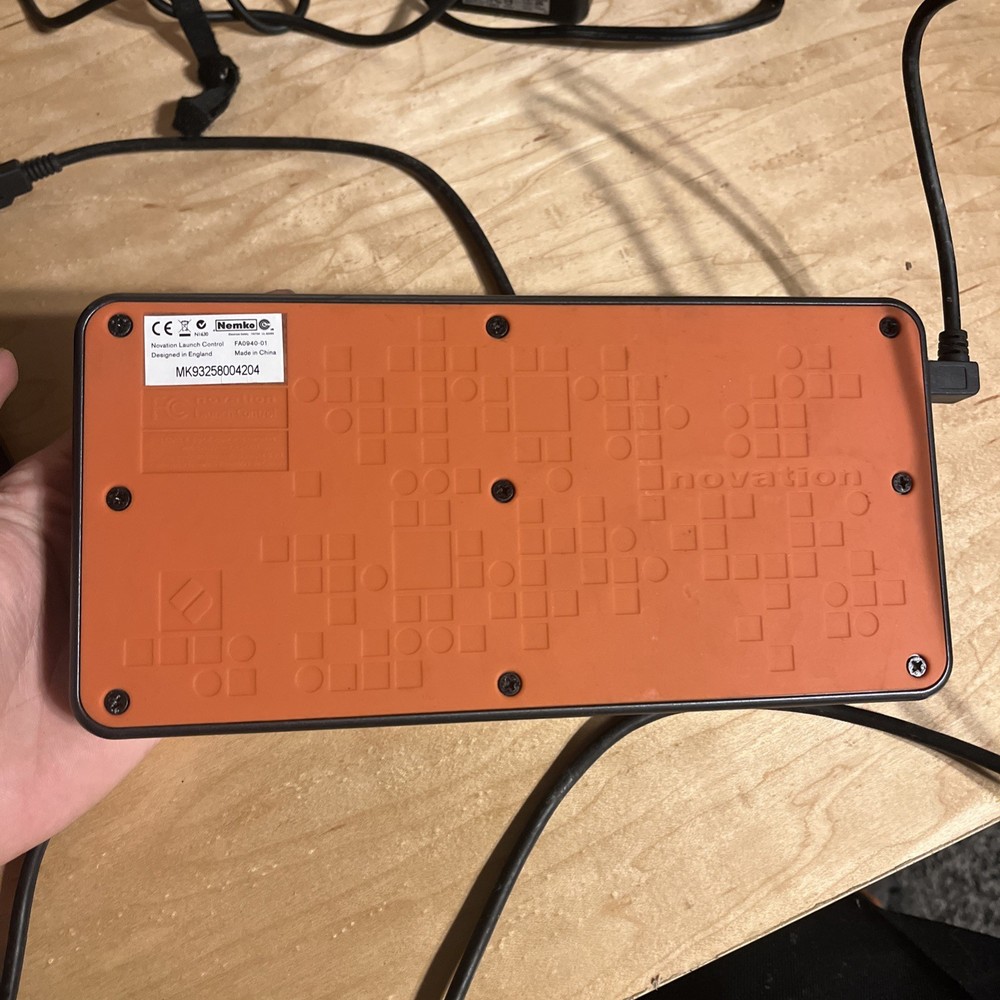 Novation Launch Control USB MIDI Controller, including cable Working