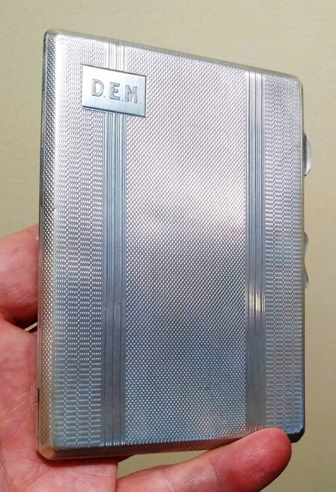Sterling Silver cigarette case assayed for Birmingham 1936 in  good condition.