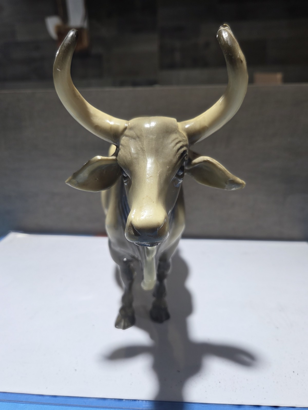 Breyer brahma bull matt/semigloss shaded grey