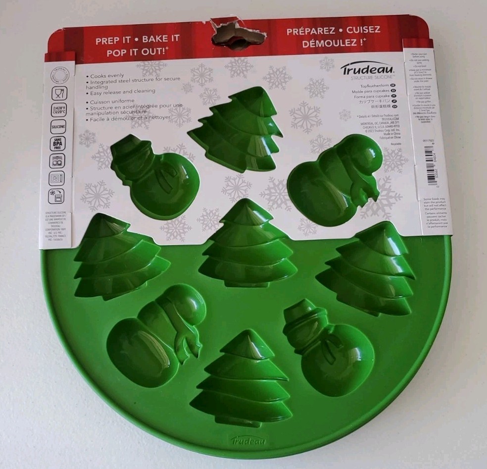 Tree Snowman Molded Cupcake Pan Trudeau Structure Silicone Easy Release BPA Free