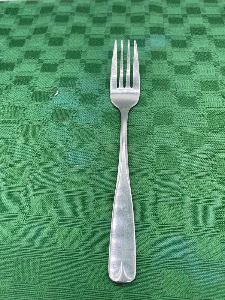 Northland (Oneida) Village Common pattern Dinner Fork 7.5”