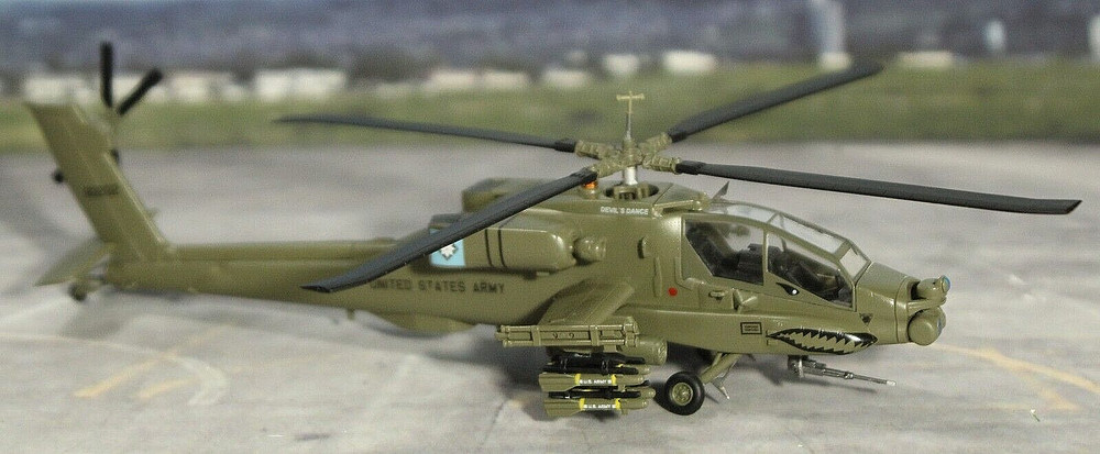 Easy Model Boeing AH-64A Apache U.S. Army 1:72 Scale