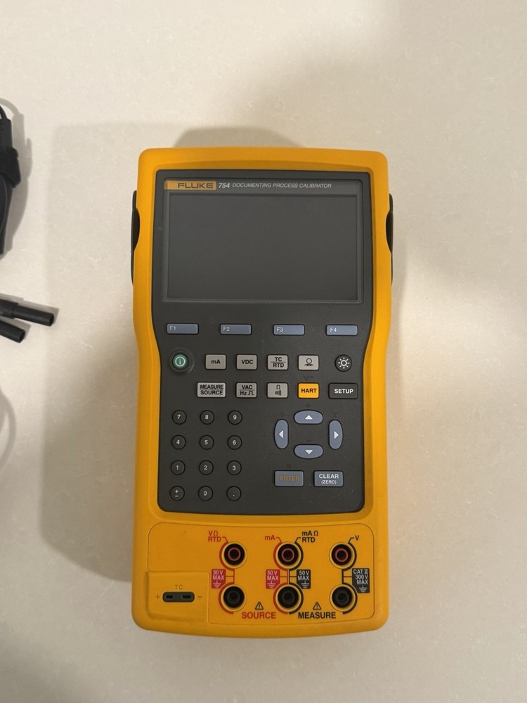 FLUKE 754 DOCUMENTING PROCESS CALIBRATOR W/ ACCESSORIES