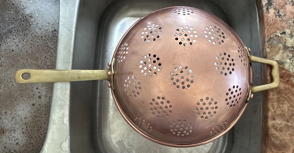 Large 9” Copper colander Cobre Chili solid Brass Accents Signed 6.5” Handle