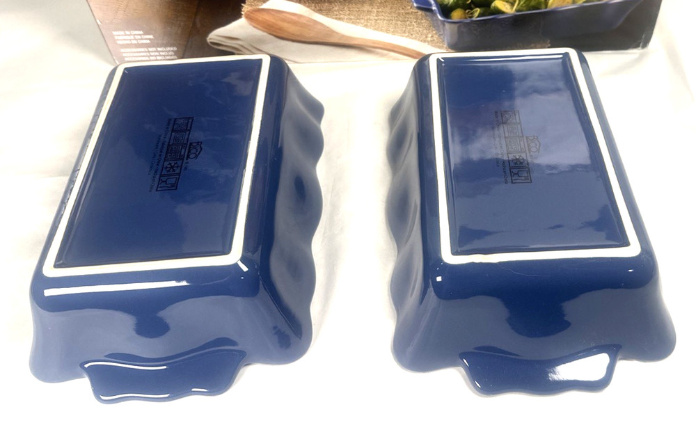 Blue BAKEWARE 3 PC SET SCALLOPED EDGE NIB
