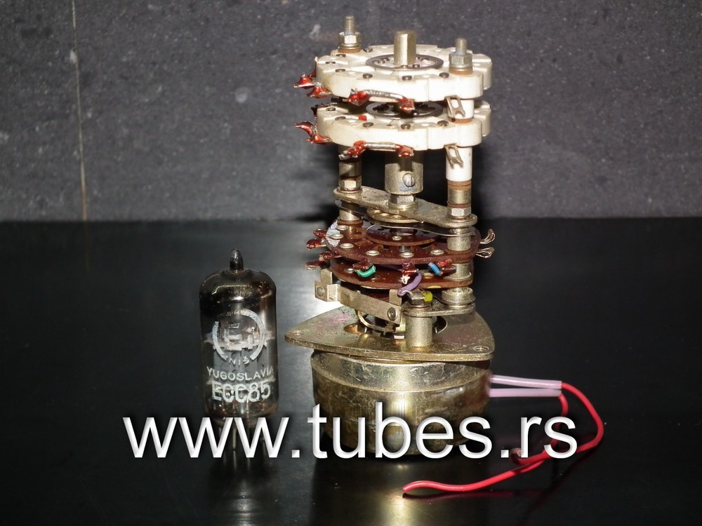 MOTORIZED CERAMIC SWITCH - DUAL SECTION 6 POSITIONS - RF AMPLIFIER ANTENNA TUNER