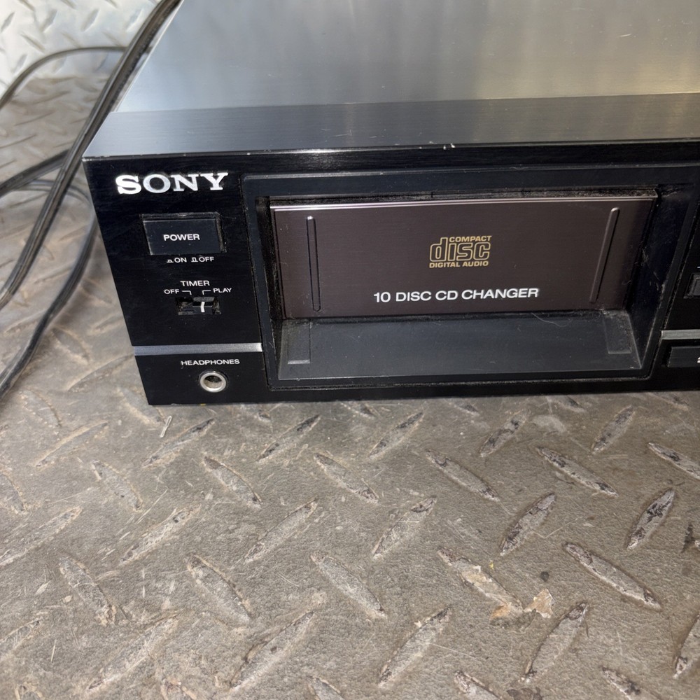 Sony CDP-C10 10 Disc CD Changer Player - DOESN'T EJECT