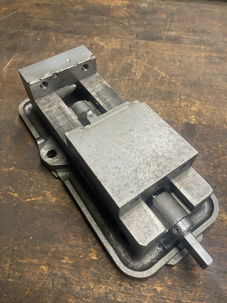 KURT ANGLOCK 4" MILLING MACHINE VISE D40,