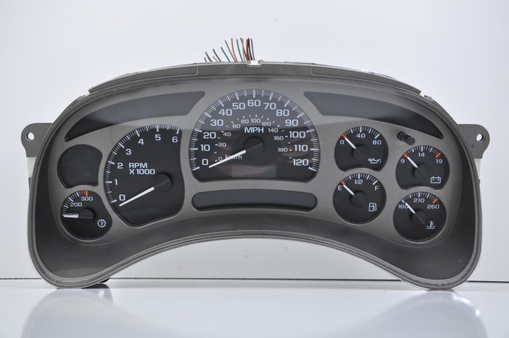 🚘▶️ 2003-2006 ESCALADE SILVERADO Silver Black CLUSTER BB