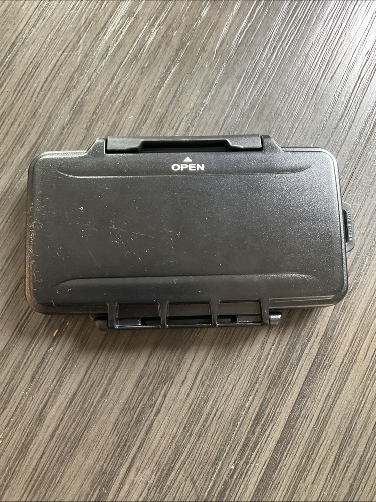 Pelican Memory Card Hard Case Excellent Condition