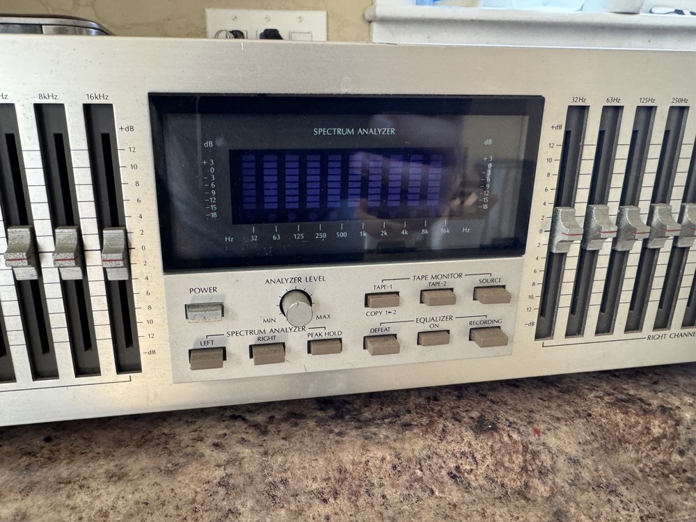 Sansui Se-8