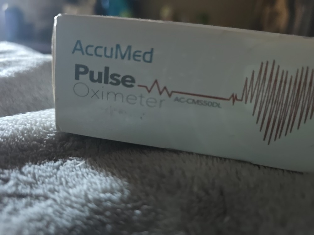 AccuMed Model AC-CMS50DL PULSE OXIMETER YELLOW WHITE