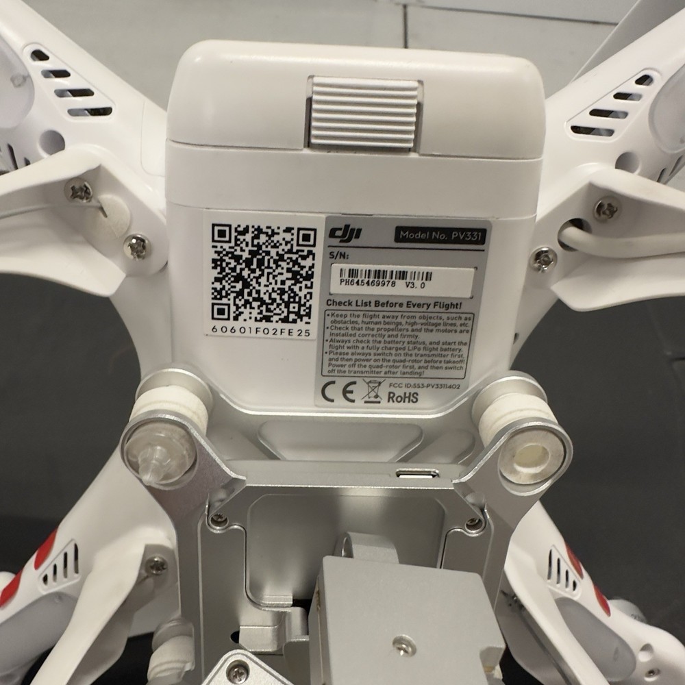 DJI PHANTOM 2 VISION + with case, 2 Used Batteries & Range Extender