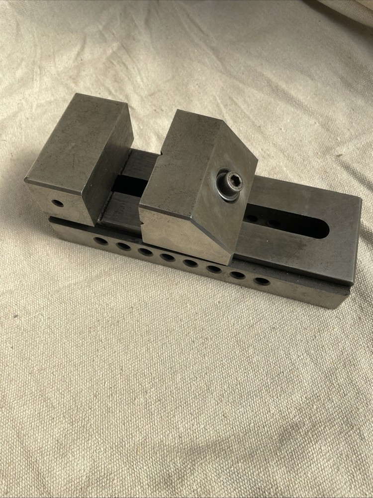 Precision Machinist Vise (inv#B23)